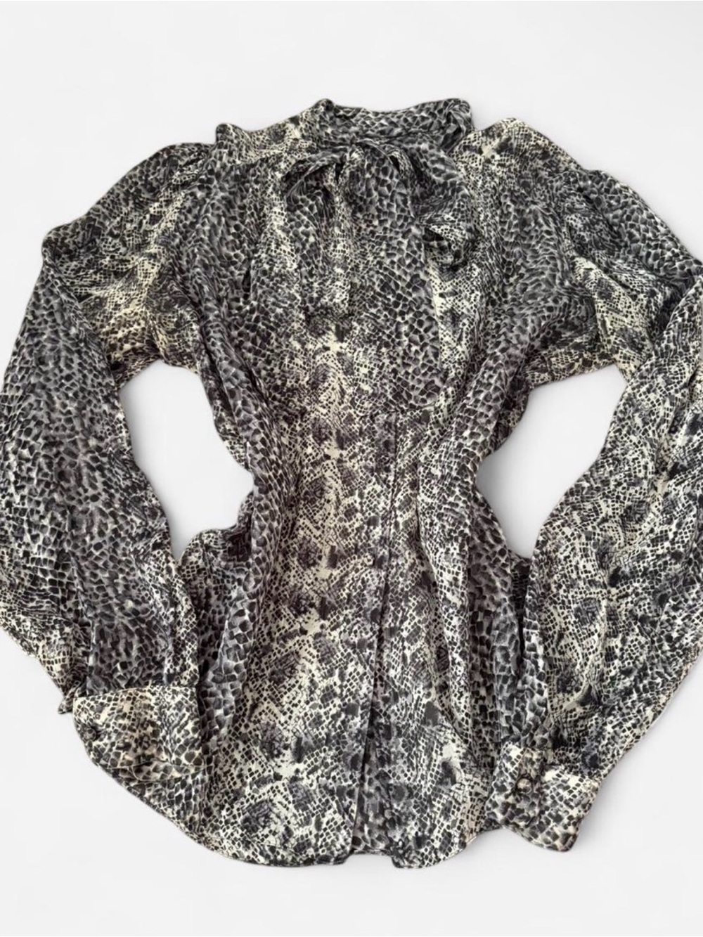 Vintage 90’s Adrianna Papell 100% Silk Snake Print Tie Neck Blouse